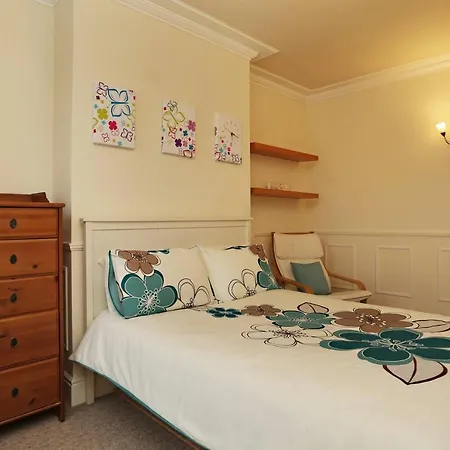 Bright & Spacious 3 Bedroom Maisonette In Redland Apartment Bristol